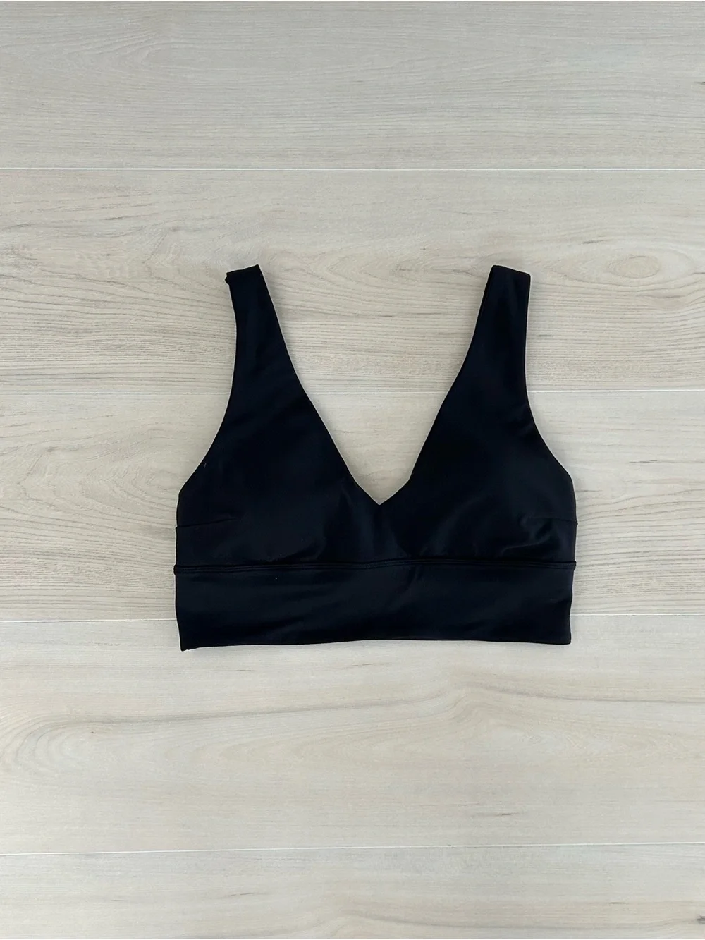 black lululemon align v neck sports bra